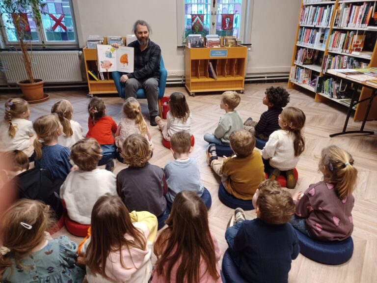 Rode loper in de bib