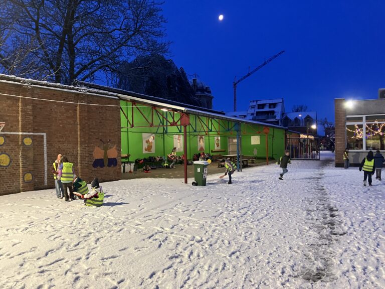 Sneeuwpret in de Lindenlaan!