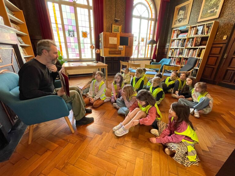 1A gaat naar de bibliotheek