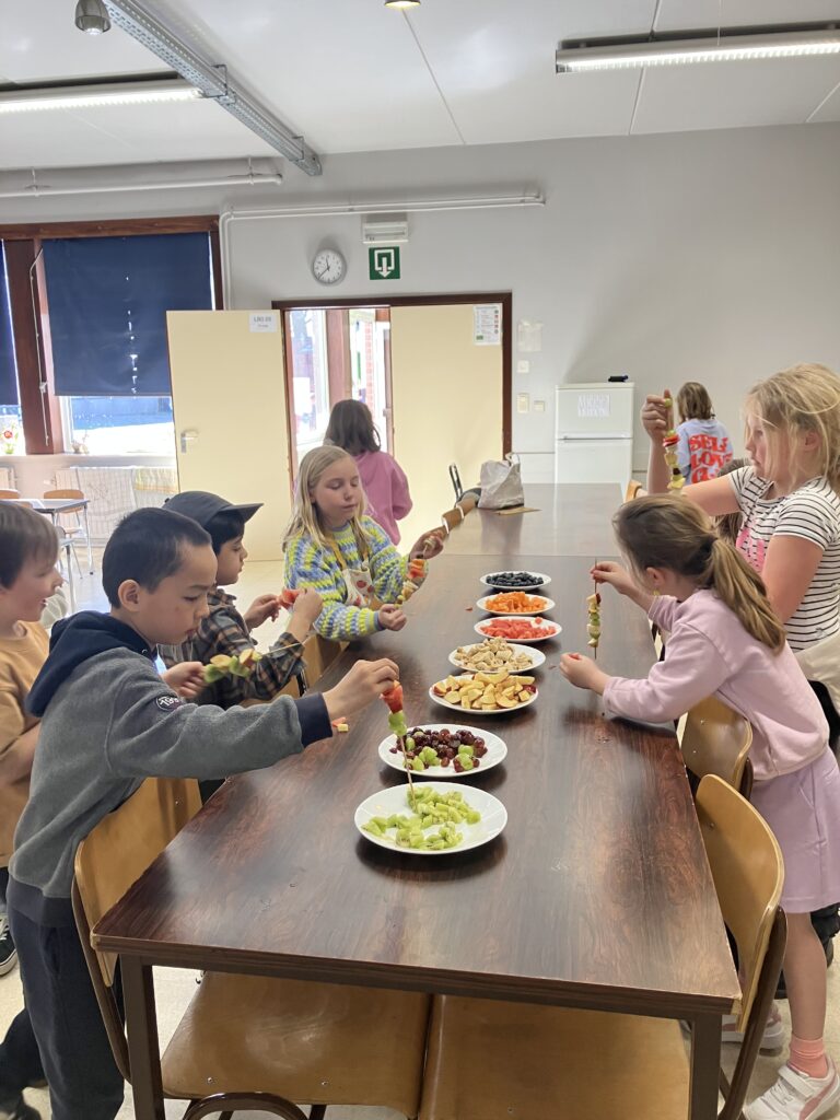 Fruitbrochette maken