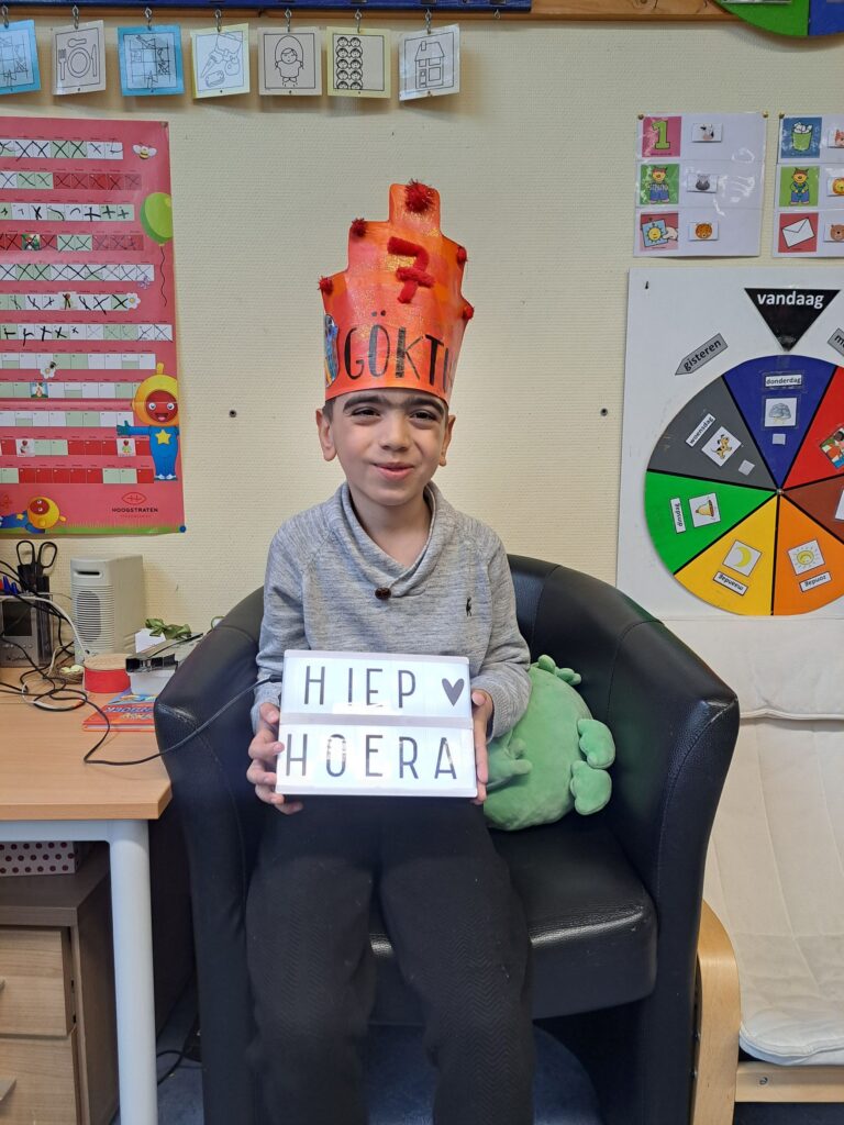 7 kaarsjes voor Göktug!